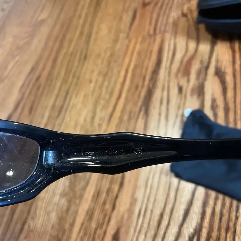 Oakley Vtg 2000 Monster Dog Sunglasses Black Frame with Carrying Case